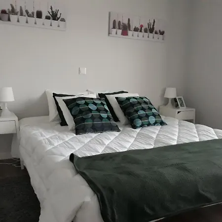 Konukevi Casa Pirosa 3*