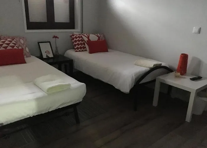 Casa Pirosa בית הארחה אבאירו