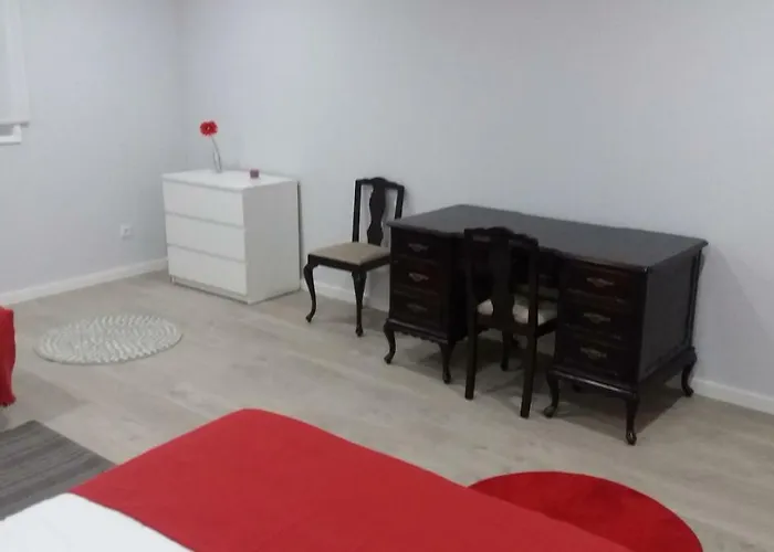 Konukevi Casa Pirosa Aveiro