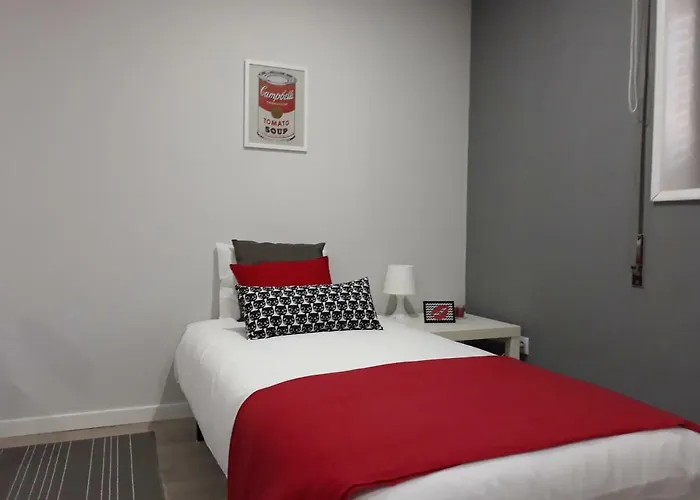 Casa Pirosa 3* אבאירו